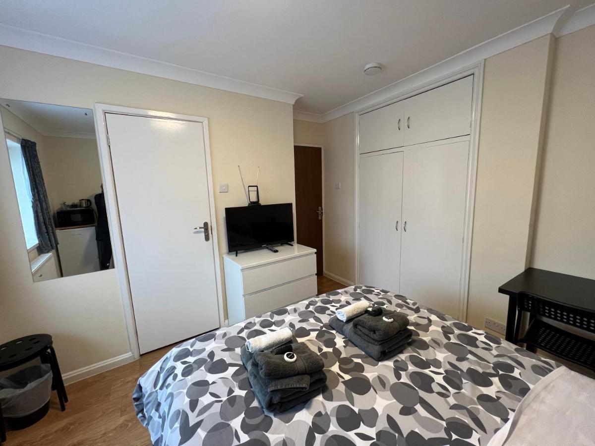 Kensal Lodge 2 Guest House Лондон Экстерьер фото